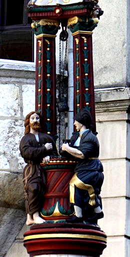  <p><small>En ville de Porrentruy : <br class='manualbr' />détail de la Fontaine de la Samaritaine,<br class='manualbr' />qui renvoie au thème biblique<br class='manualbr' />de la femme et de l'eau source de vie<br class='manualbr' /><small><i>(photo <a href="http://www.allaine.com" class="spip_out" rel="external">allaine.com</a>)</i></small></small></p>