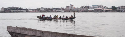  <p>Le chenal de Cotonou, à la fois séparation et trait d'union entre les secteurs Est et Ouest de Cotonou</p>