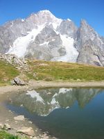  <p>Versant sud du Mont-Blanc<br class='manualbr' />et le Lac des Vesses<br class='manualbr' />dans le Val d'Aoste<br class='manualbr' />(© aqueduc.info)</p>
