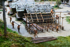  <p>Maquette du palafitte de Sutz-Lattrigen<br class='manualbr' />sur les rives du lac de Bienne<br class='manualbr' />en 3393 av. J.-C. (Photo Nadja Frey<br class='manualbr' />© Musée Historique de Berne)</p>