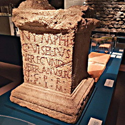  <p><small>Époque romaine. Musée de Vindonissa.</small></p>
