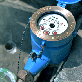  <p><small>Les compteurs ne suffisent de loin pas<br class='manualbr' />à rendre compte des coûts liés<br class='manualbr' />aux services de l'eau <i>(Fotolia)</i></small></p>