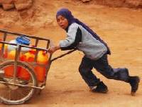  <p>© Green Belgium - Jeune porteur d'eau au Maroc</p>